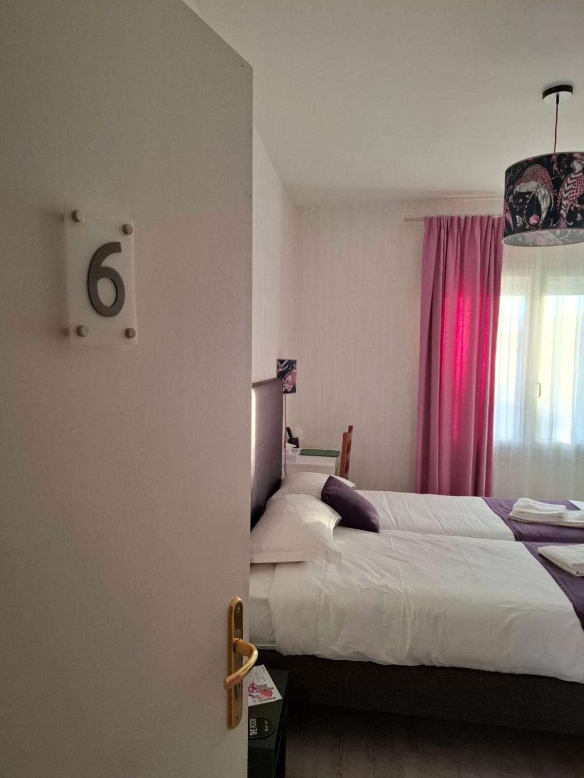 Le Crist'Al, Hotel Familial, Climatise, En Front De Mer Saint-Georges-de-Didonne Cameră foto